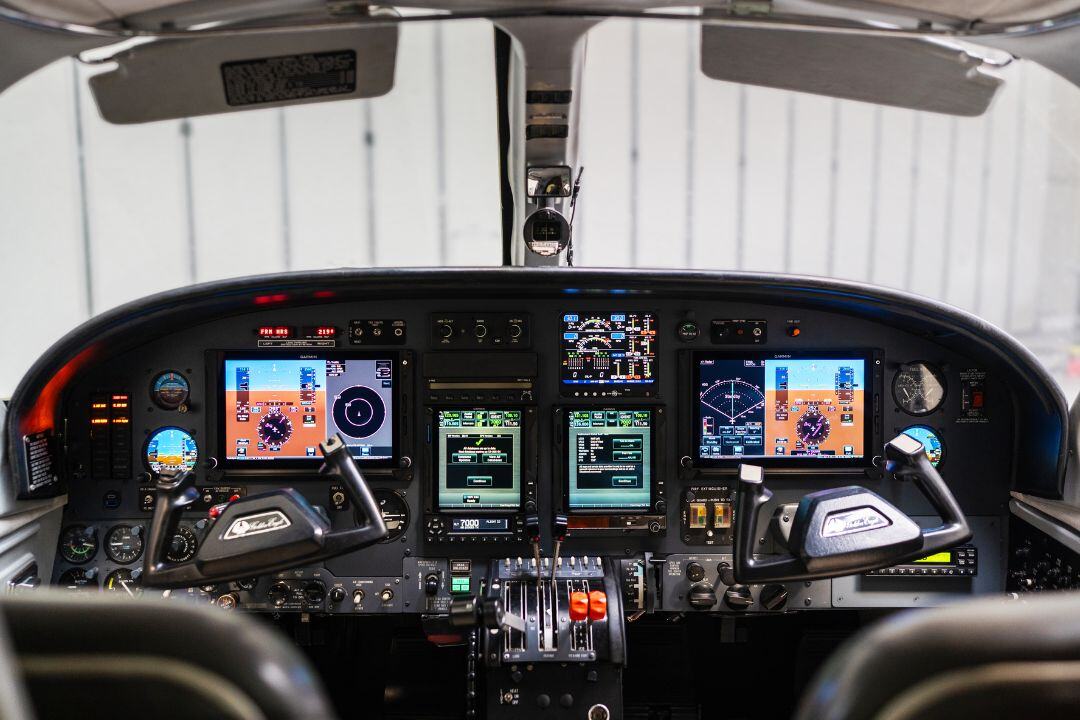 ATS - Cessna 400 cockpit