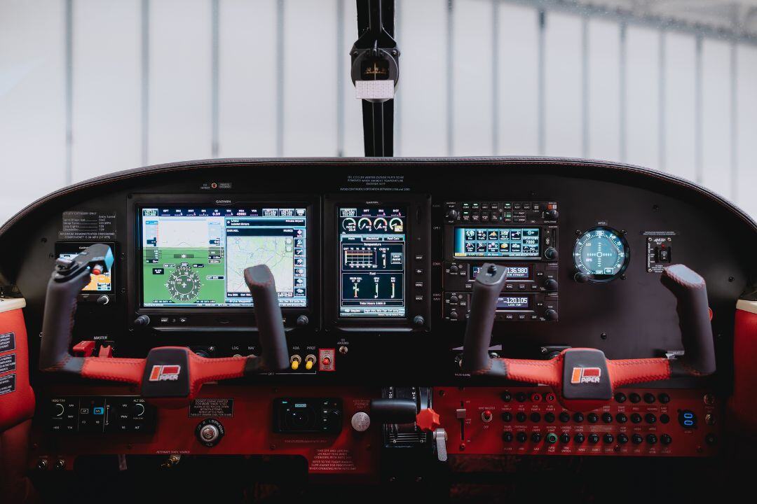 ATS - Piper PA 28-32 glass cockpit