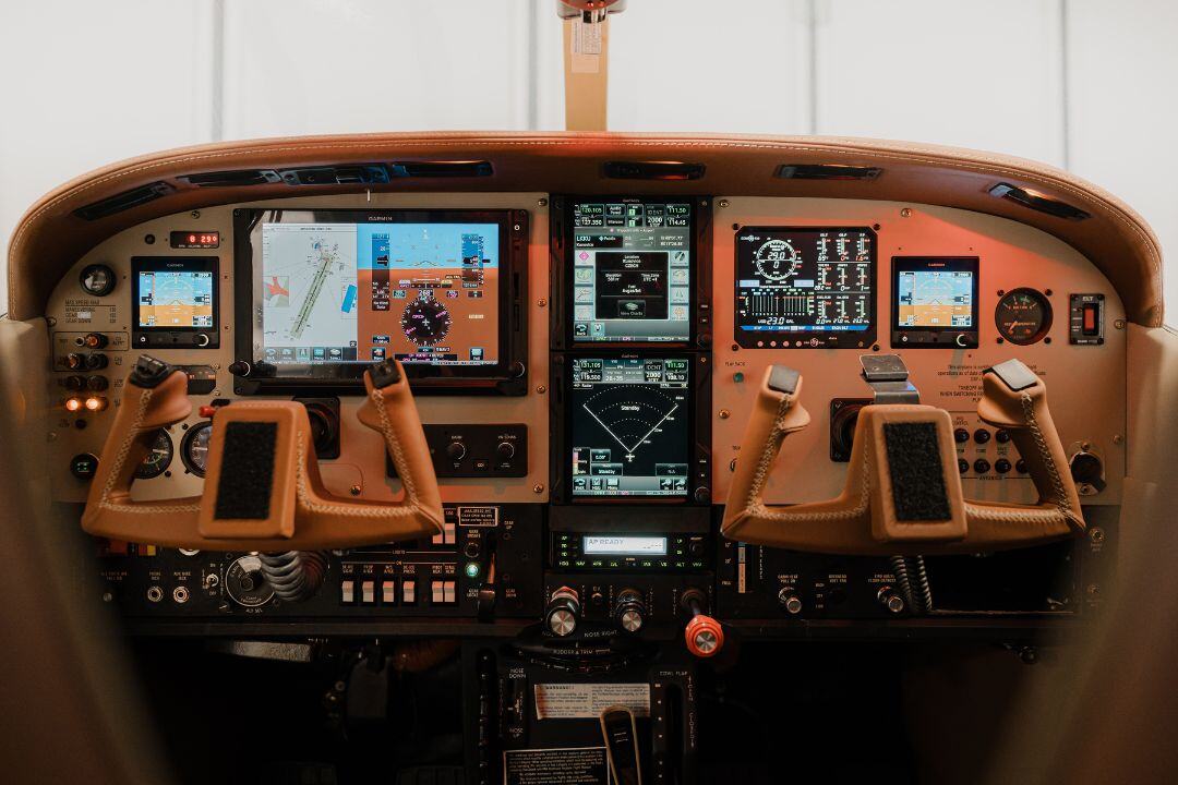 ATS - cessna 210 glass cockpit